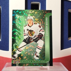Connor Bedard 2024-25 - Dazzlers green #Dz-13 Upper Deck Serie